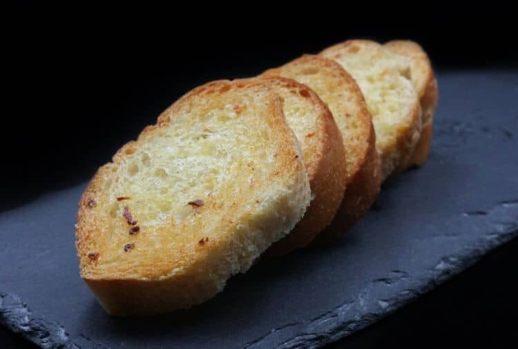 Garlic Bread (6pcs)