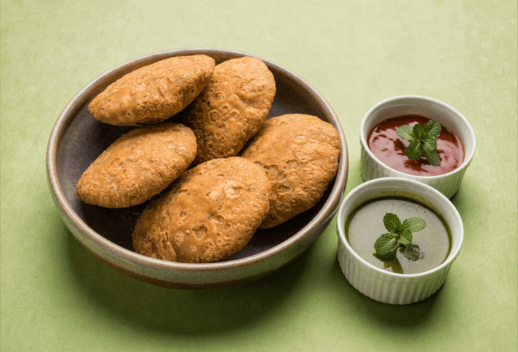Pyaz Kachori