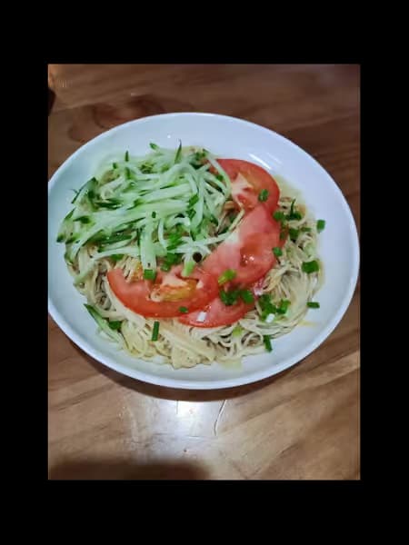 Cold hand-pulled noodles