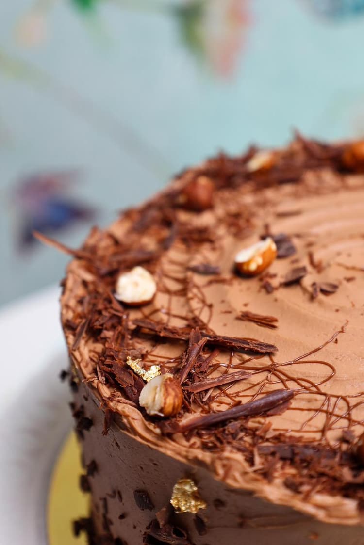 Fudgy Chocolate Ganache Cake