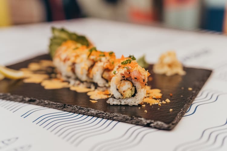 Dynamite Prawn Roll