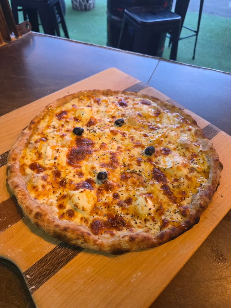 GOAT CHEESE AND HONEY