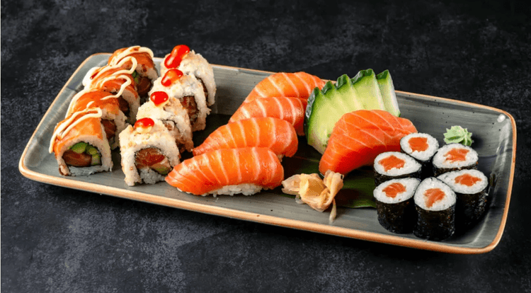 Salmon Lovers (30 pc)