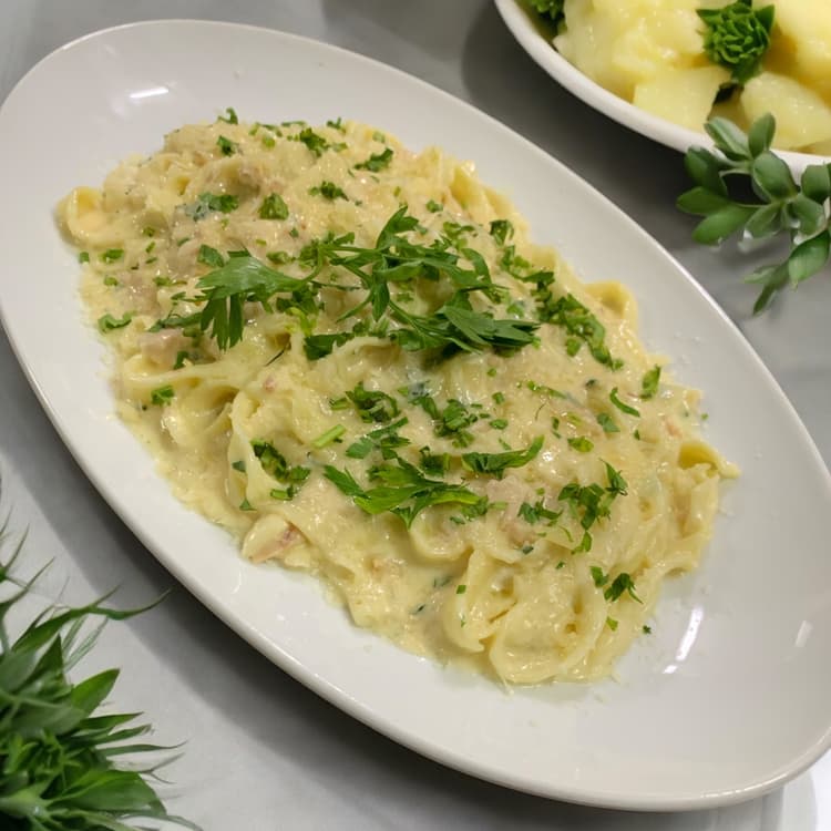 Tagliatelle Cream and Chicken