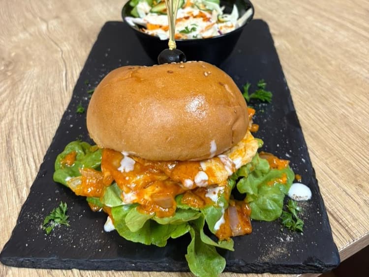 Burger Butter Chicken