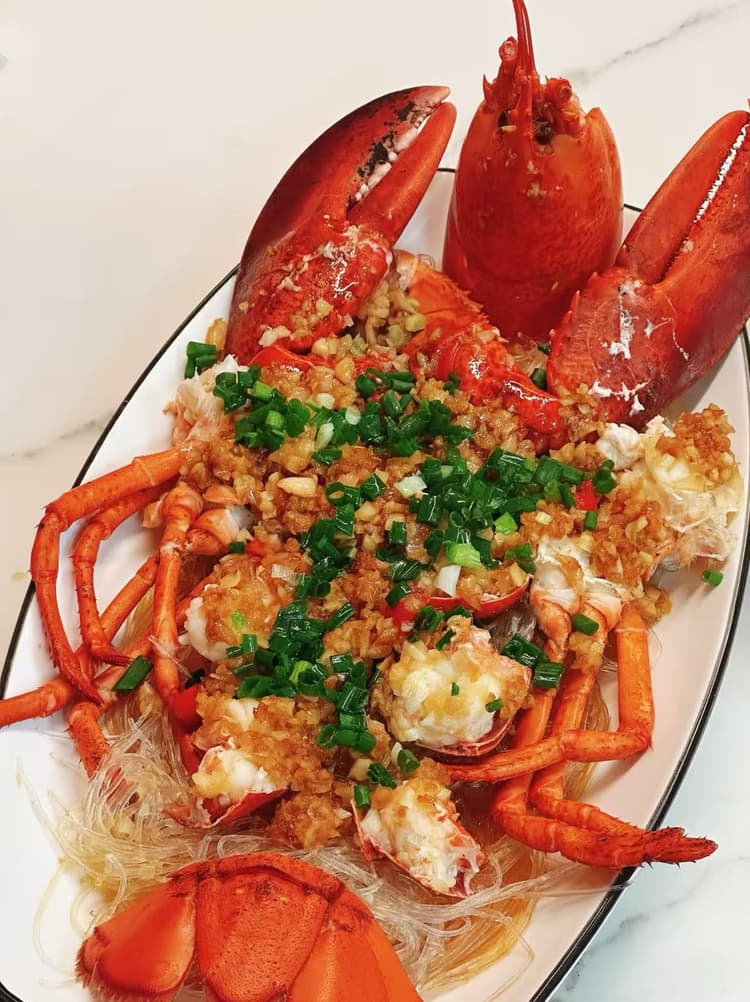 Lobster With Garlic Sauce