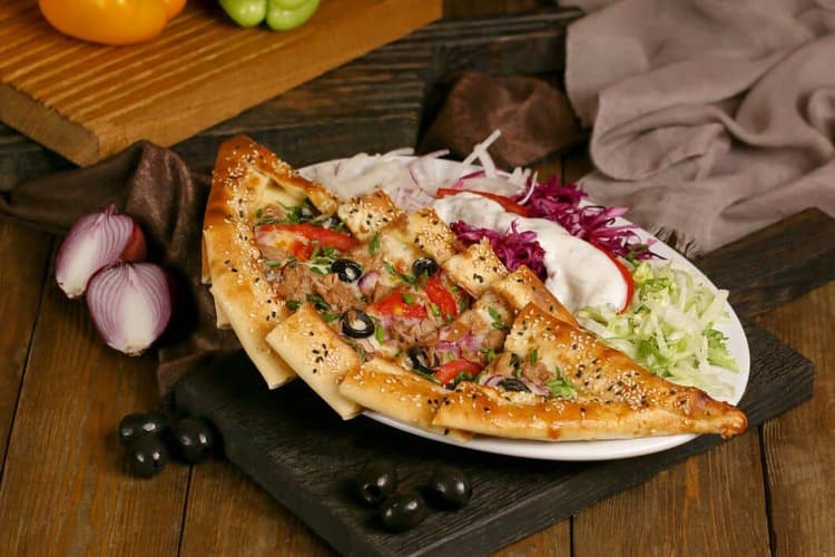 Vegetarian Pide