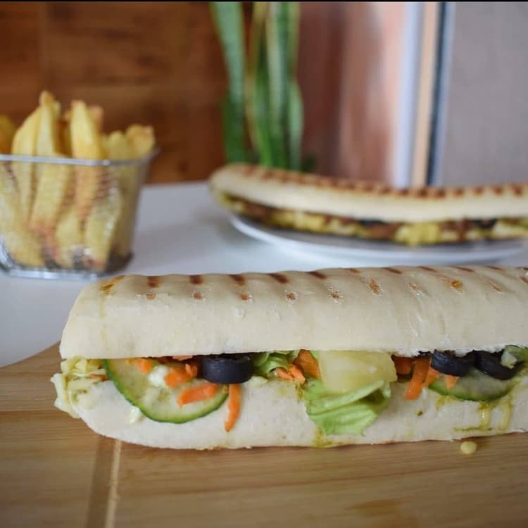 CHEESY VEGGIE*