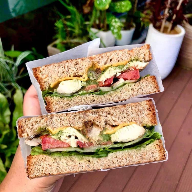Tuna sandwich