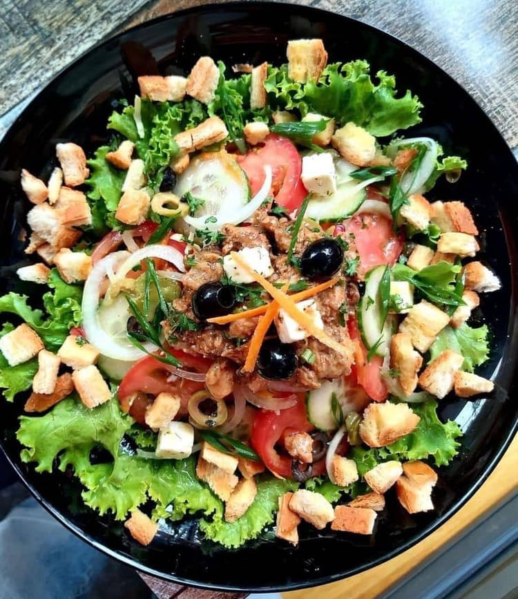 Mediterranean Greek Veggie Salad