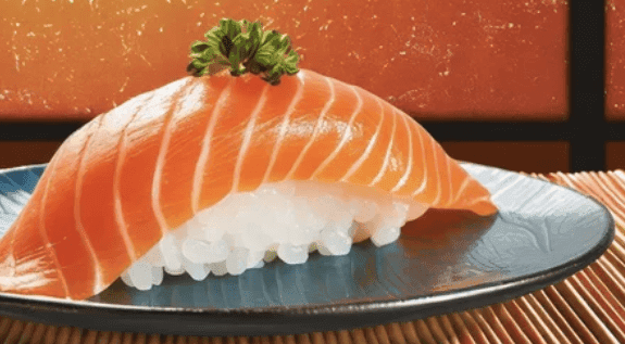 Nigiri - Smoked Salmon (4pc)