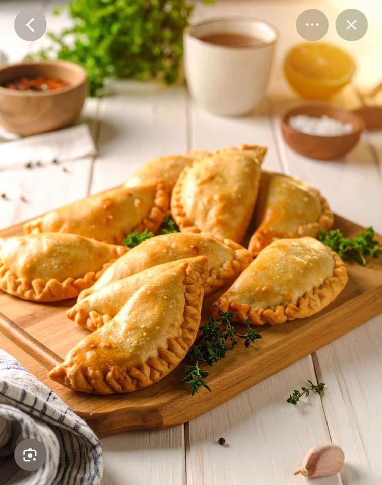 Vegetable Empanadas x 2