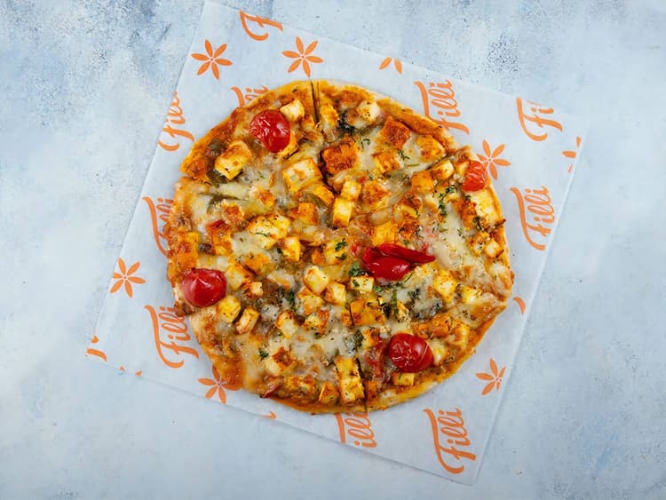 Chicken Tikka Pizza