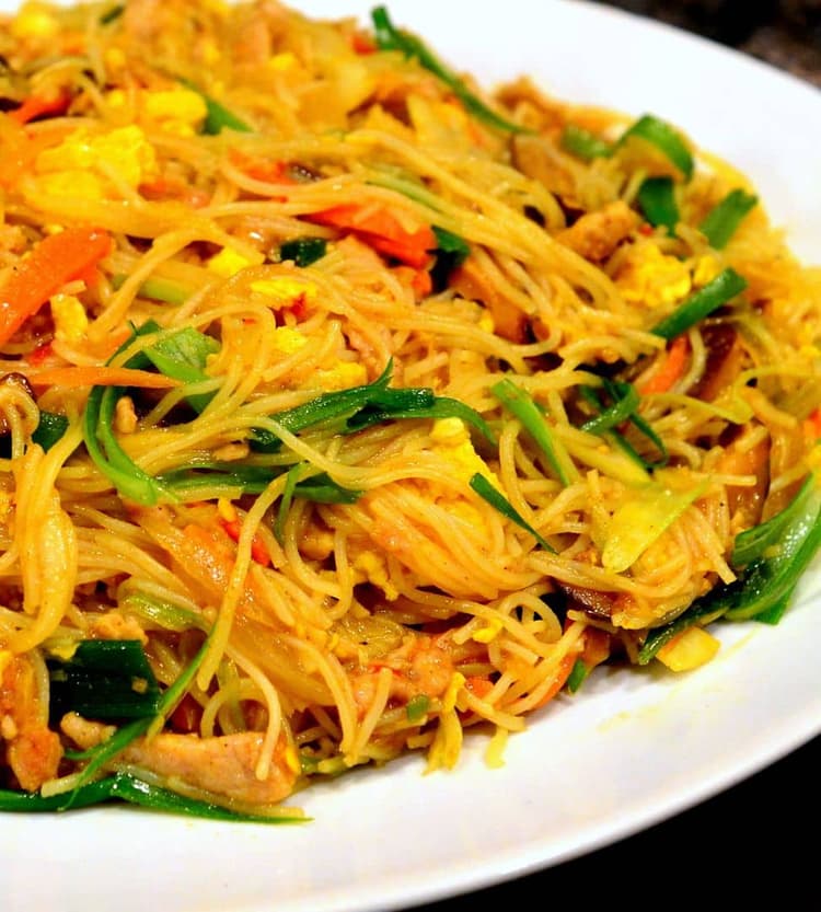Thai Rice Noodle w/ Yellow Curry