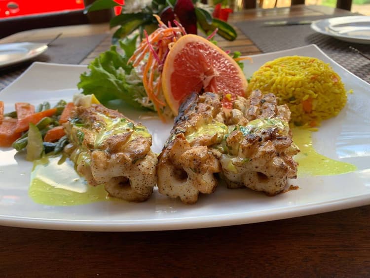 Filet de Calamar Safrané Grillé/ Grilled Saffron Calamari Filet