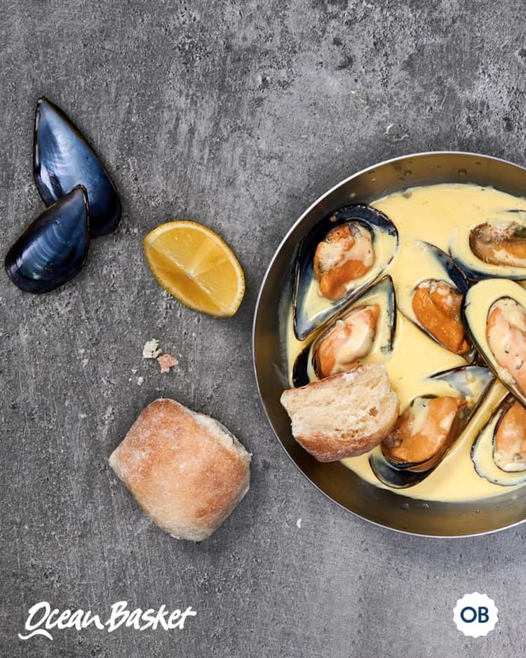 Lemon Garlic Mussels
