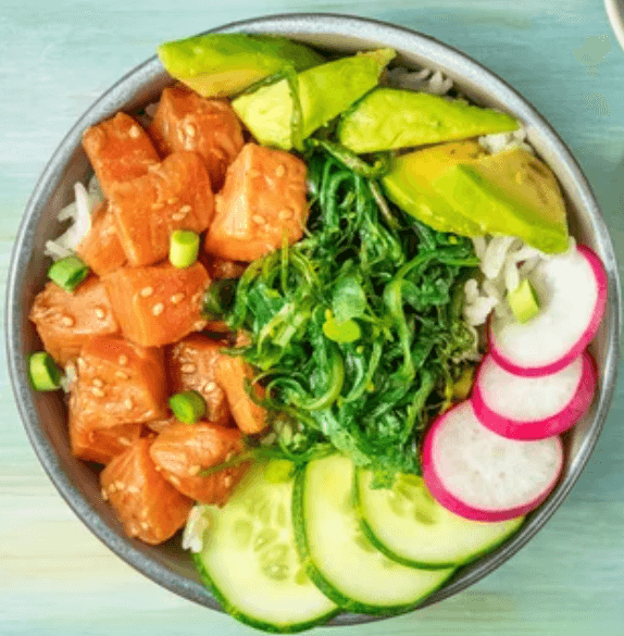 Wakame Poke with Salmon