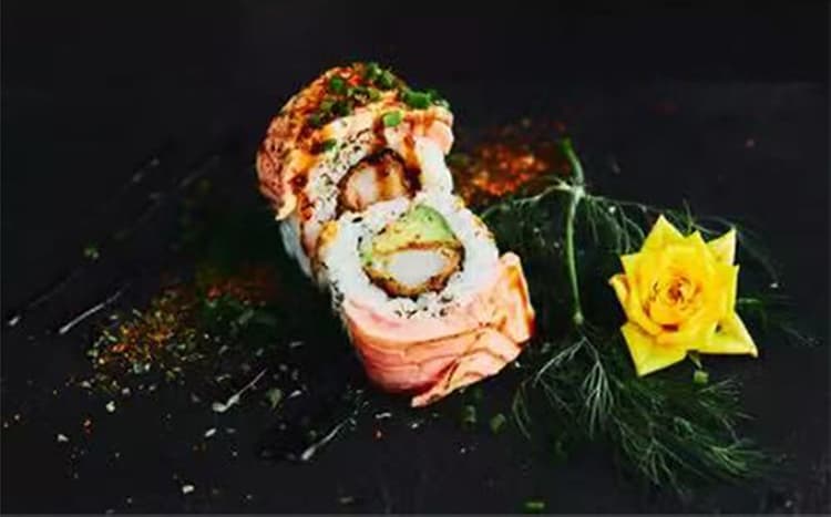 Flammer Salmon Roll Tempura Ebi