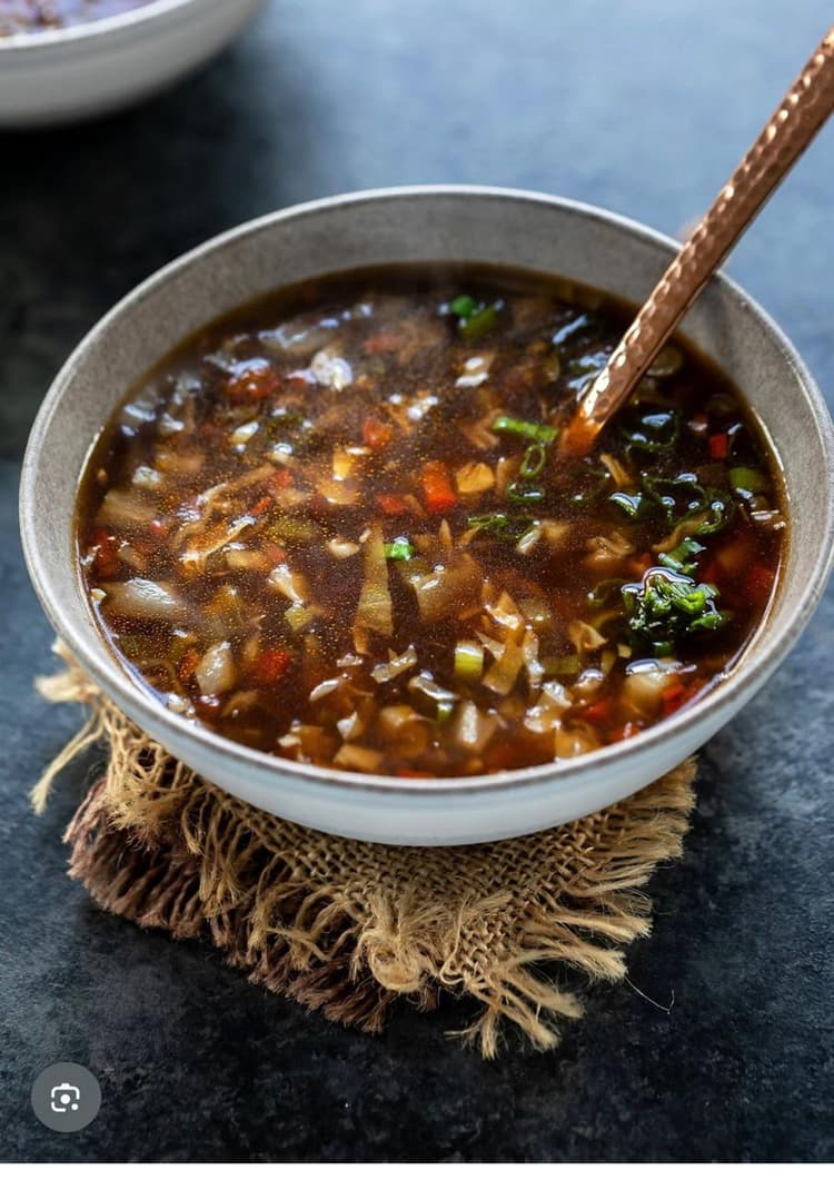 Hot & sour soup or Veg soup